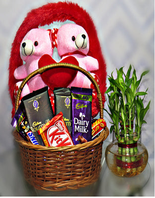 Couple teddy arrangement with bamoo