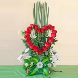 Heart shape flowers arrangements