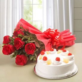 Red Roses with Pineapple Cake