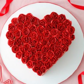 Heart shaped flower design Cake