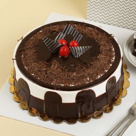 Eggless Blackforest Cake