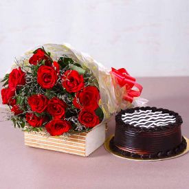Roses With Chocolate Truffle Cake