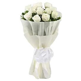 White Roses in paper Packing