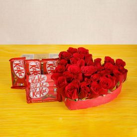 Roses Heart With Kit-Kat