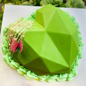 Fruit Special kiwi Pinata Cake