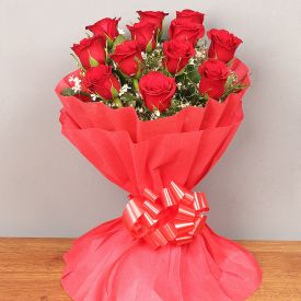 12 Red Roses Love