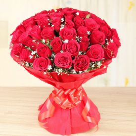 Lovely Red Roses Bunch