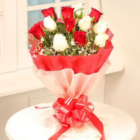 Bunch of 12 Red N White Roses