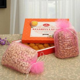 Sweet Hamper with Dry Fruits