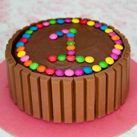 Kit Kat Gems Chocolates Cake